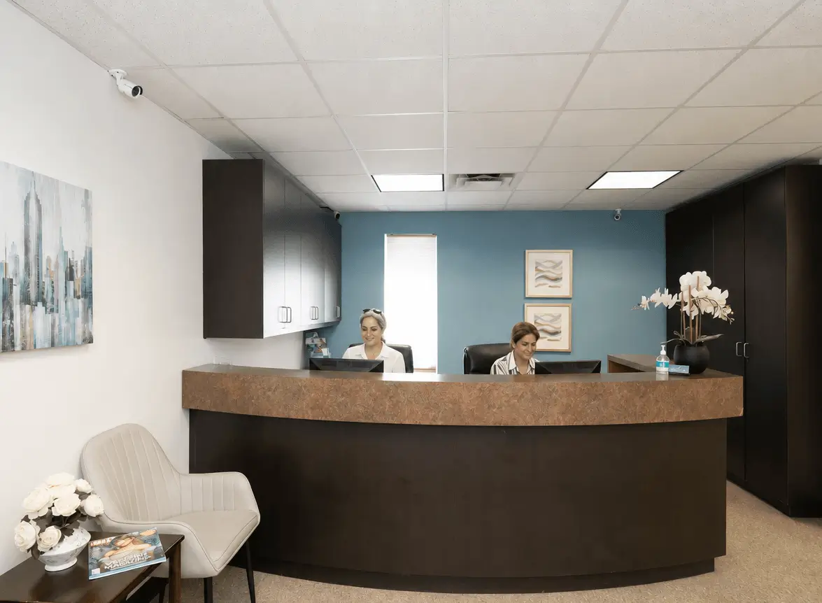 Smilesclinic | FAMILY DENTAL CLINIC IN SCARBOROUGH